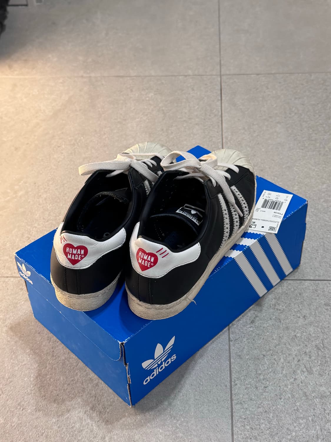 아디다스 x 휴먼메이드 슈퍼스타 270 상품이미지1