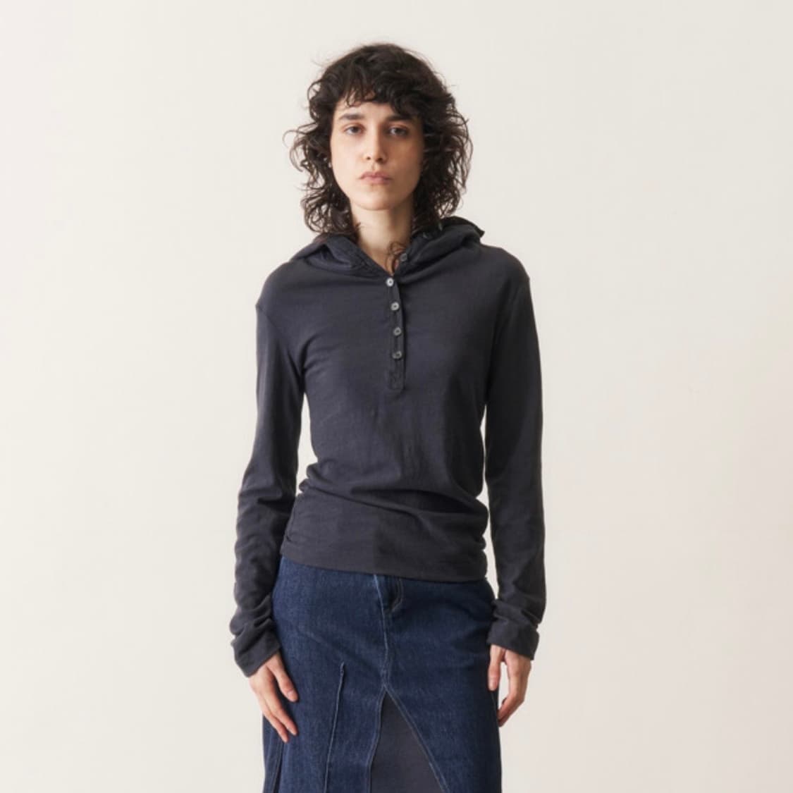 오들리워크샵 Hooded henley tee, washed 상품이미지2