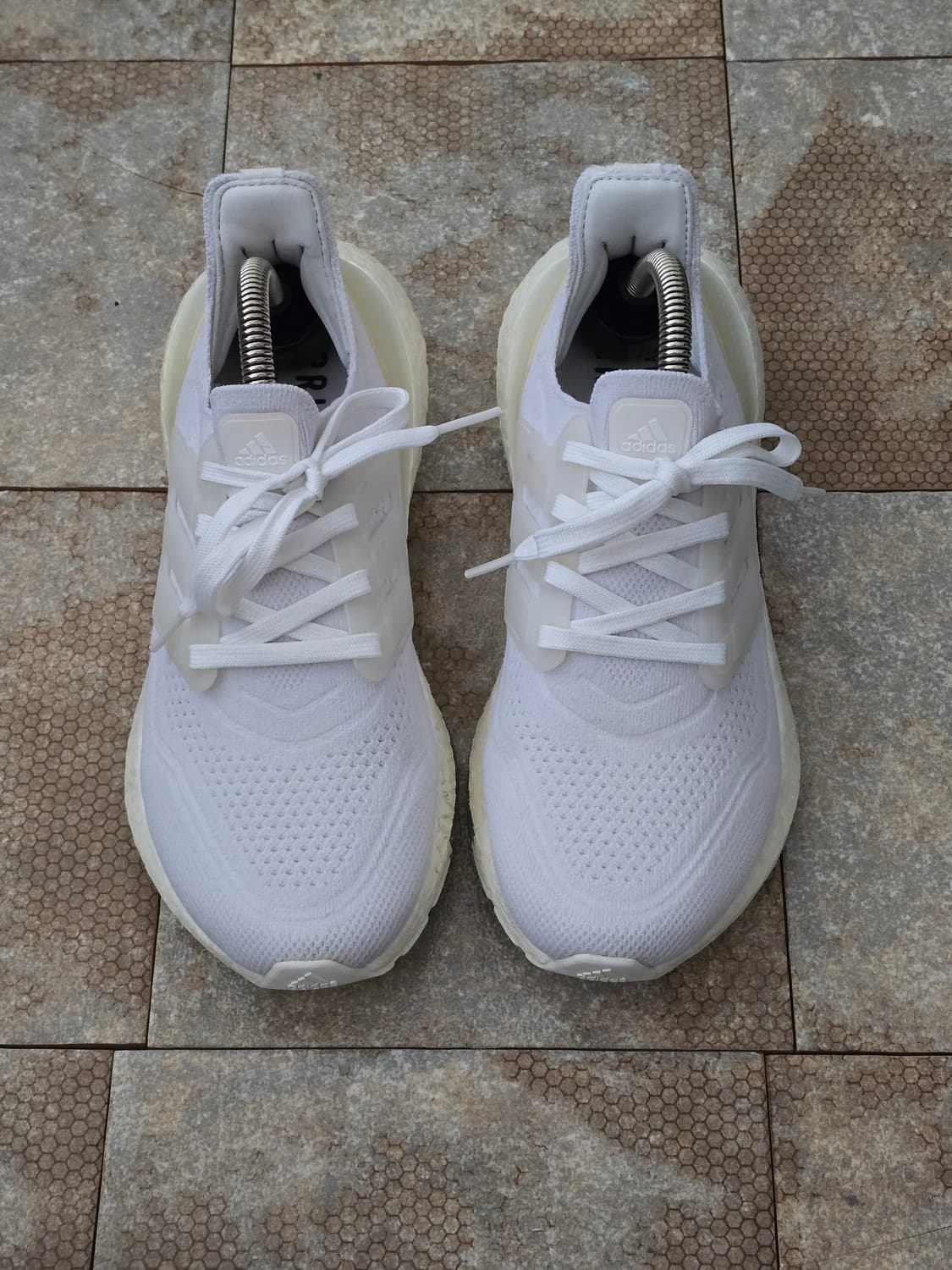 (230)아디다스 울트라부스트 21 트리플 화이트  상품이미지2