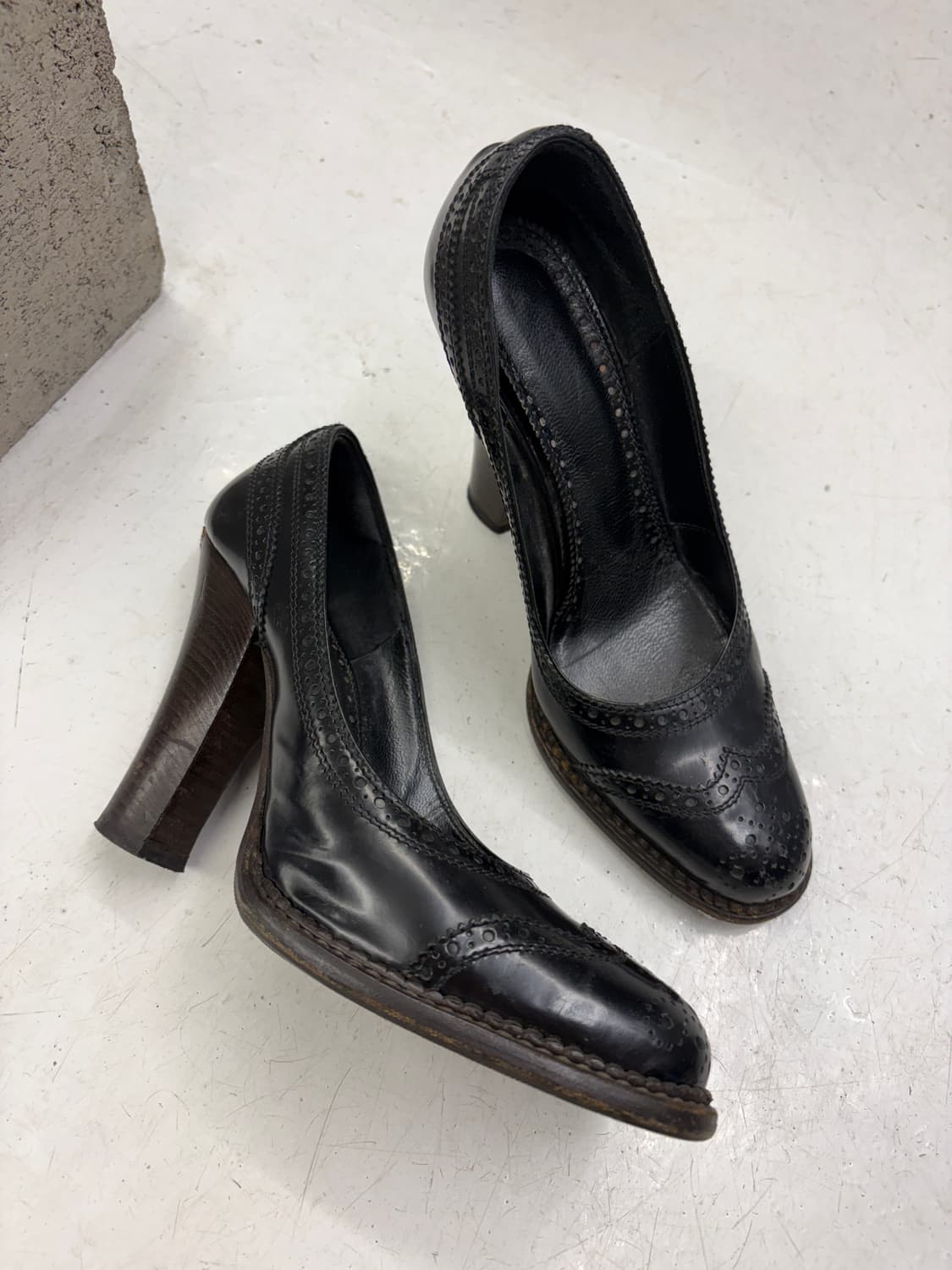 생로랑 펌프스 힐 상품이미지1