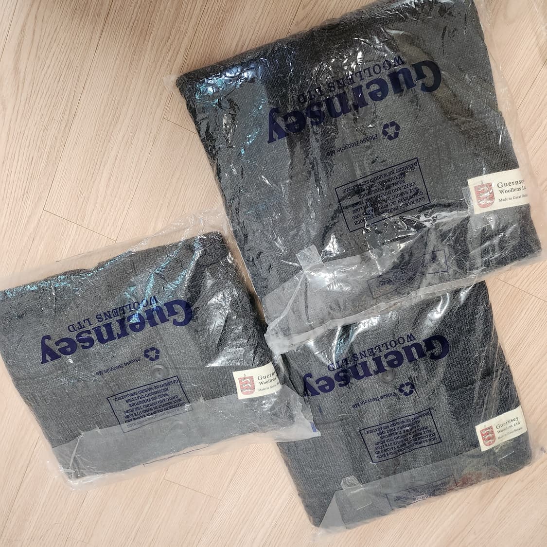 (새상품) 건지울른스 피셔맨 홀가먼트 차콜 가디건 상품이미지2