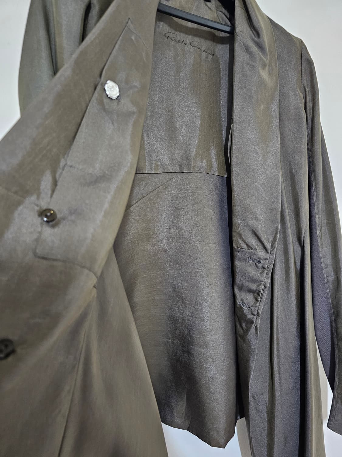 릭오웬스 카키색상 실크40%고가라인 고급광택 쟈켓 (작은55~55) 상품이미지7