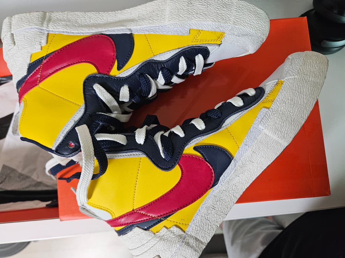 나이키 사아키 블레이저 미드 255 상품이미지1