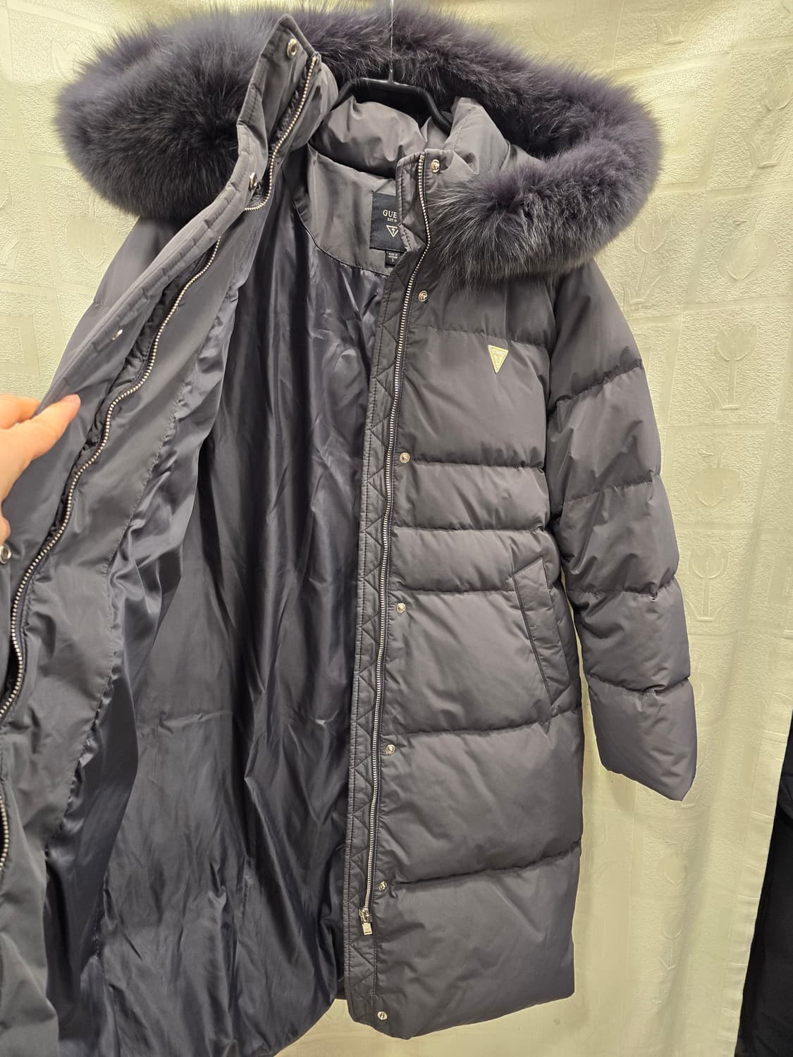 게스 GUESS 덕다운 롱패딩 S 상품이미지7