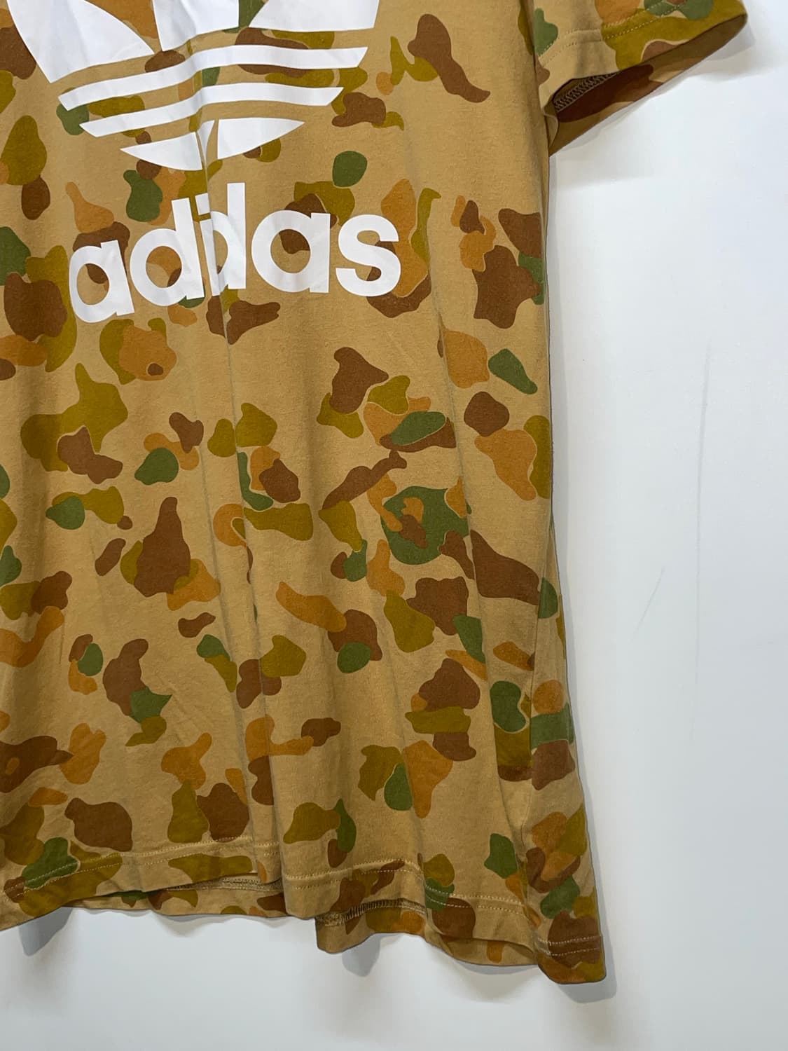 아디다스 카모플라쥬 반팔 티셔츠 상품이미지4