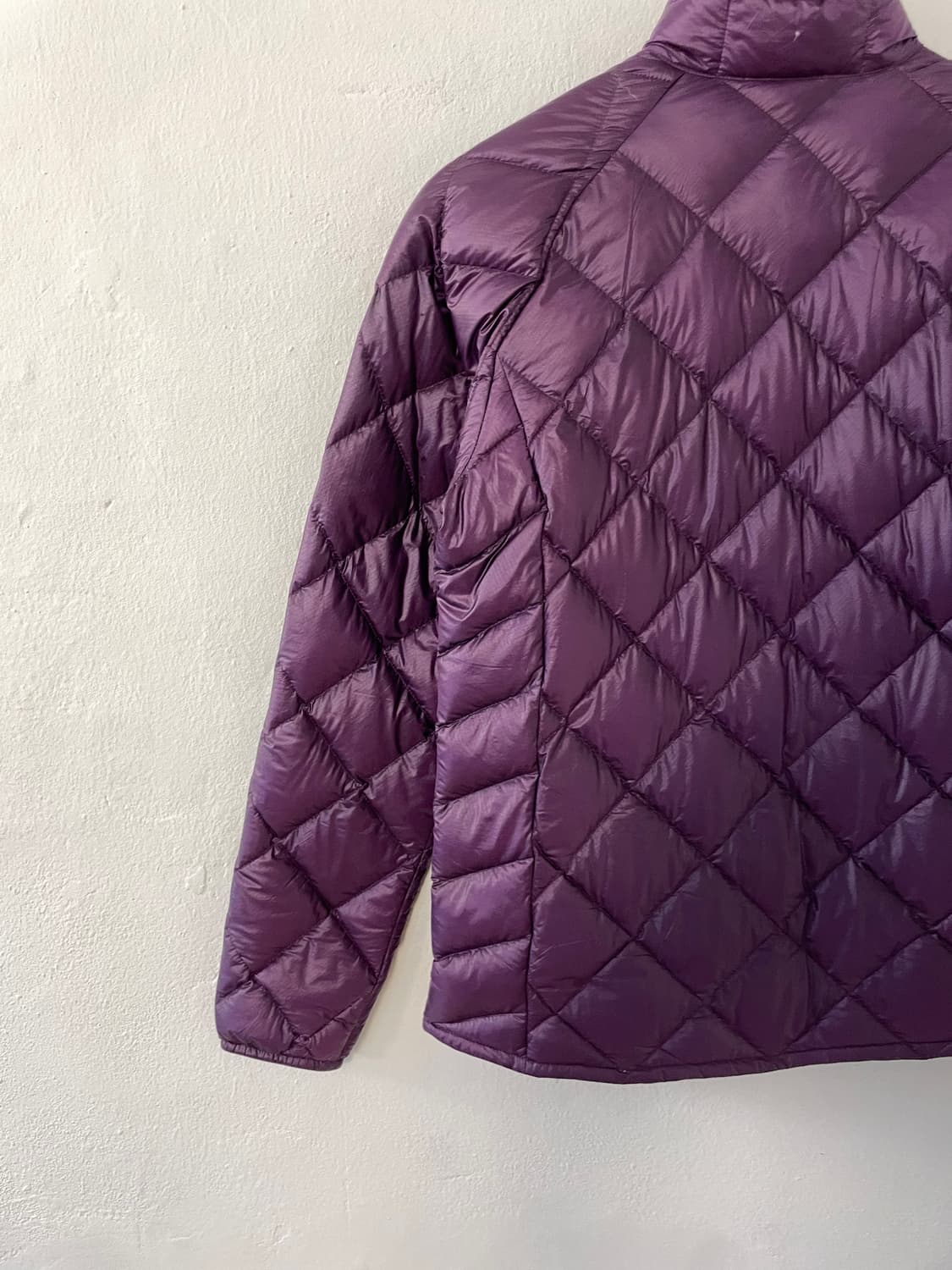 몽벨 경량 패딩  상품이미지8