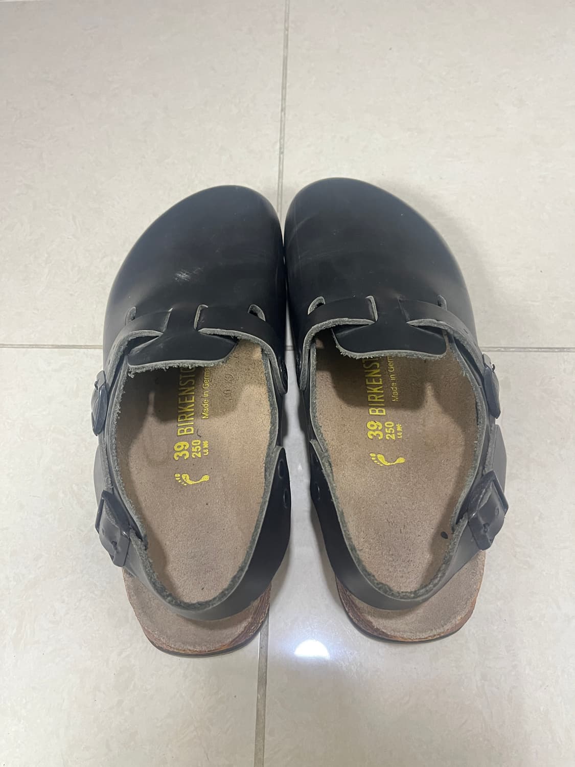 버켄스탁 보스 블랙 가죽 뮬 슬리퍼 상품이미지3