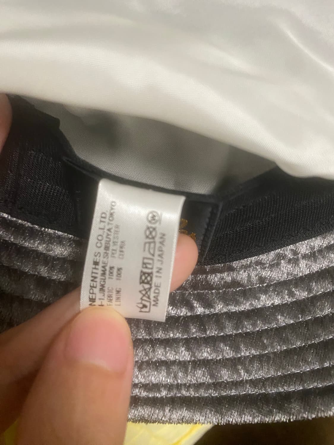 니들스 크러쉬 벨루어 버킷햇 모자 새상품 상품이미지4