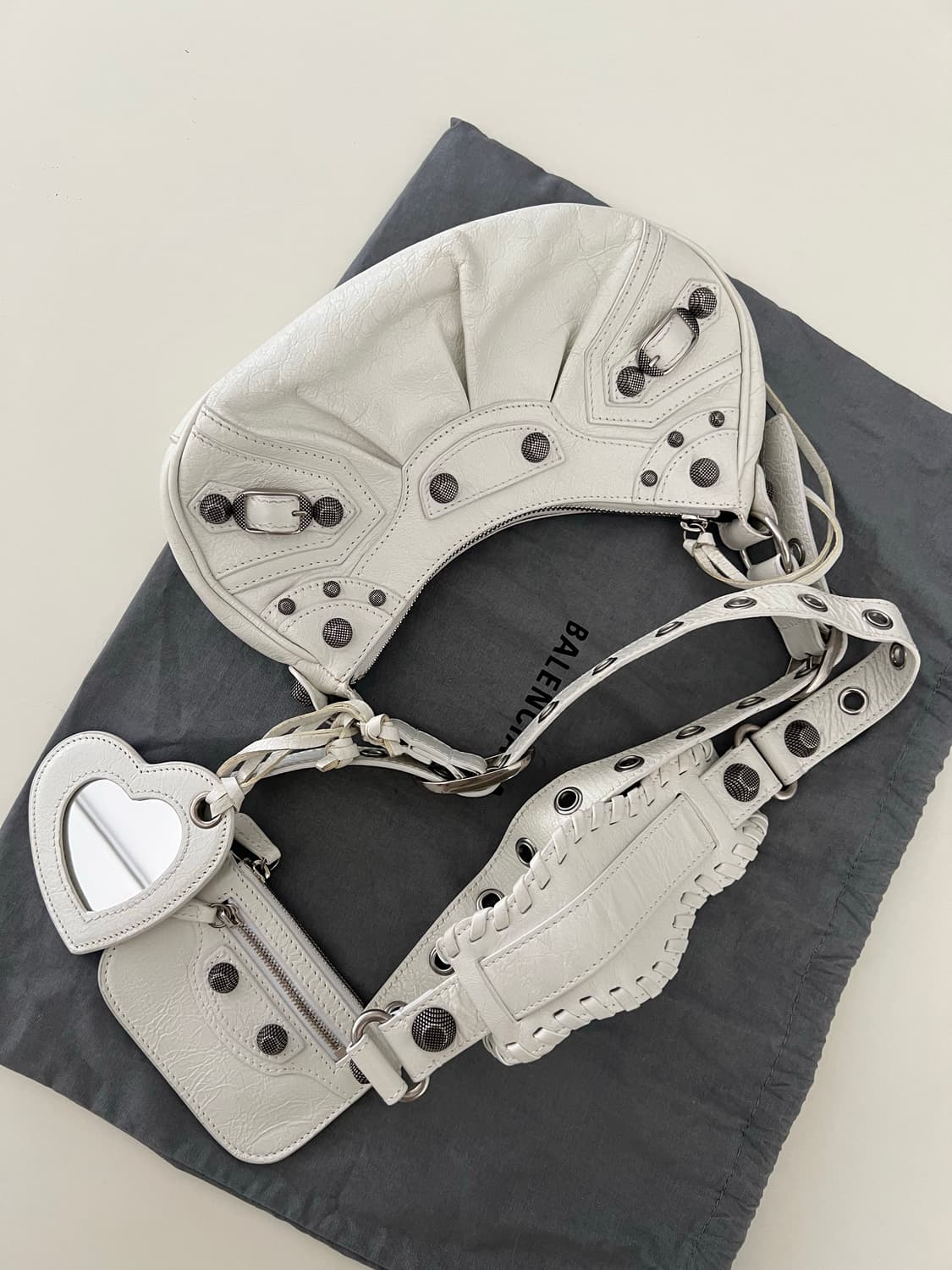 발렌시아가 르카골 xs 화이트  상품이미지1