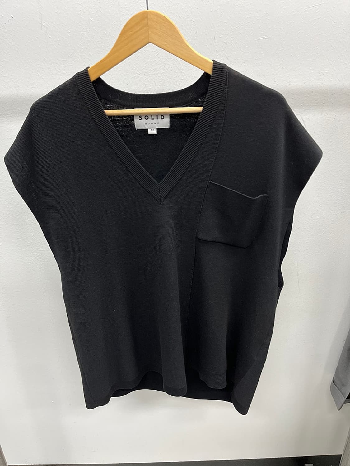 100-105) 솔리드옴므 니트베스트  상품이미지2