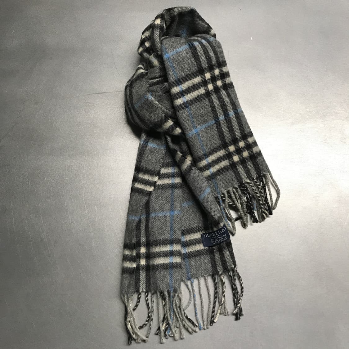 버버리 정품 캐시미어 머플러 그레이 상품이미지1