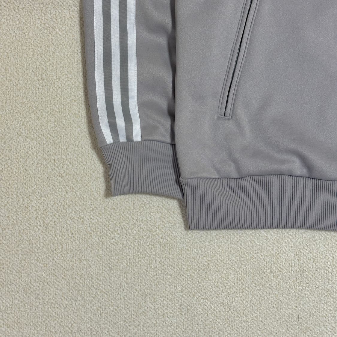 아디다스 니고 집업 플리스 후디 상품이미지4