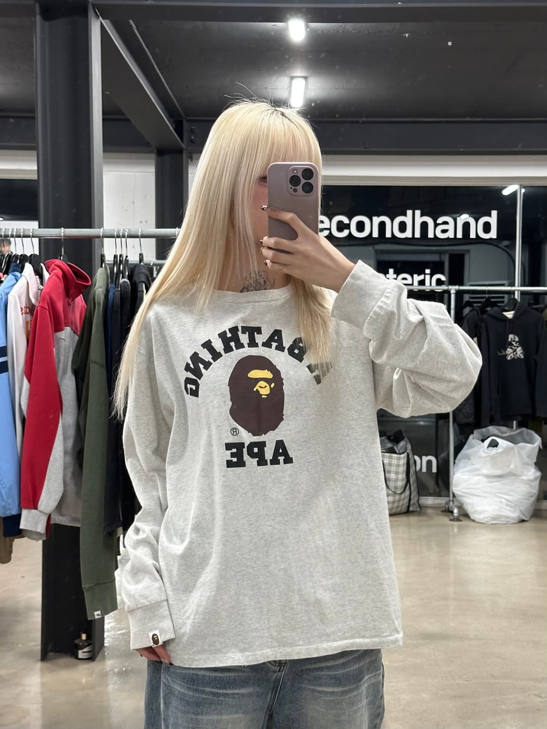 베이프 컬리지 그레이 롱슬리브 티셔츠 상품이미지1