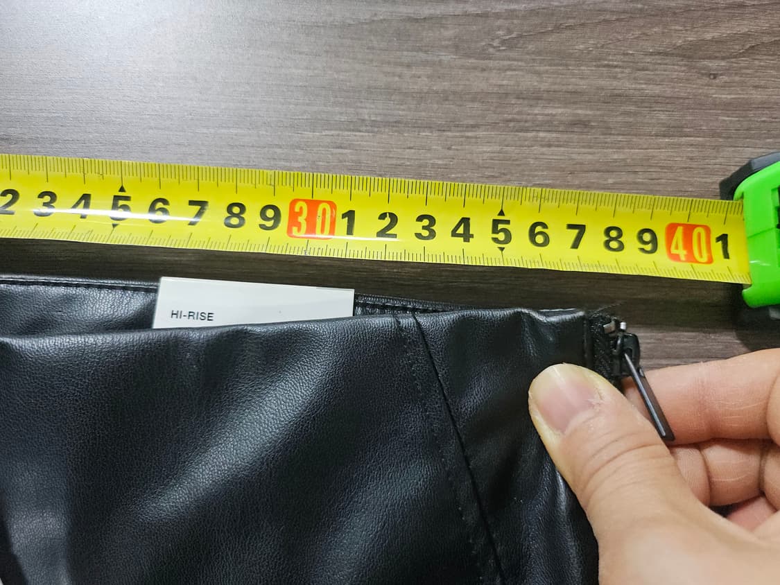 자라 블랙 레더 팬츠  L 사이즈 상품이미지7