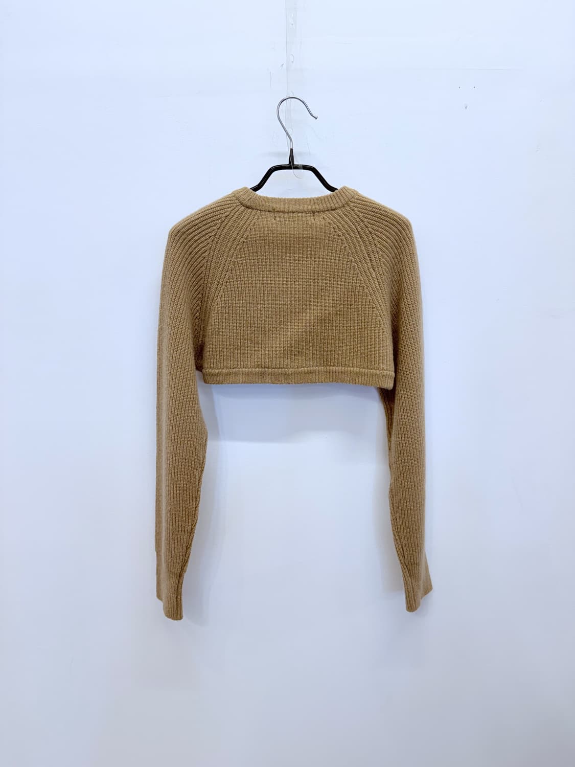 에보니아이즈 슈퍼파인울100% 크롭니트 상품이미지2