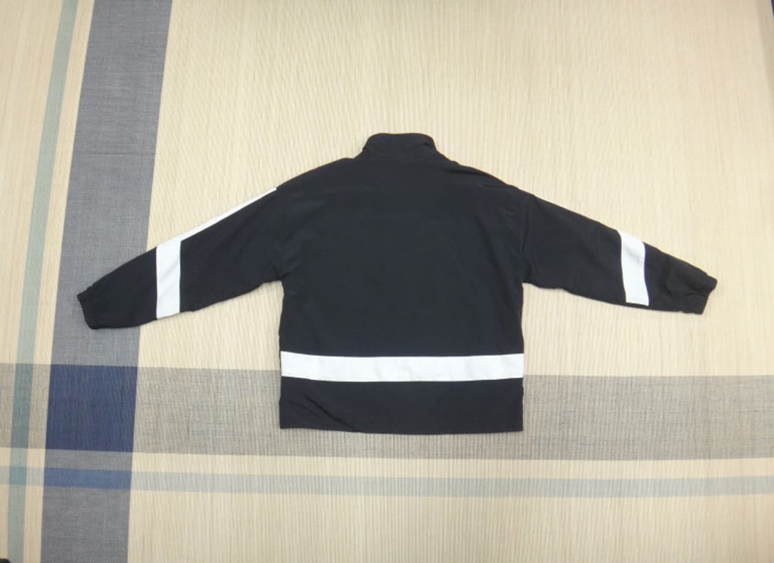 (105) 데상트 남성 3X3 뉴트럴 블랙 웜업 자켓 상품이미지3