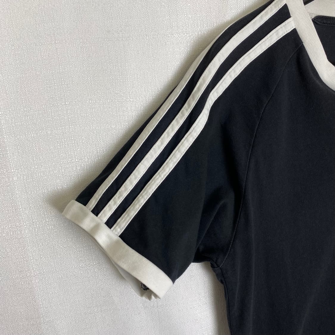 아디다스 오리지널 3선 반팔 티셔츠 블랙 상품이미지5