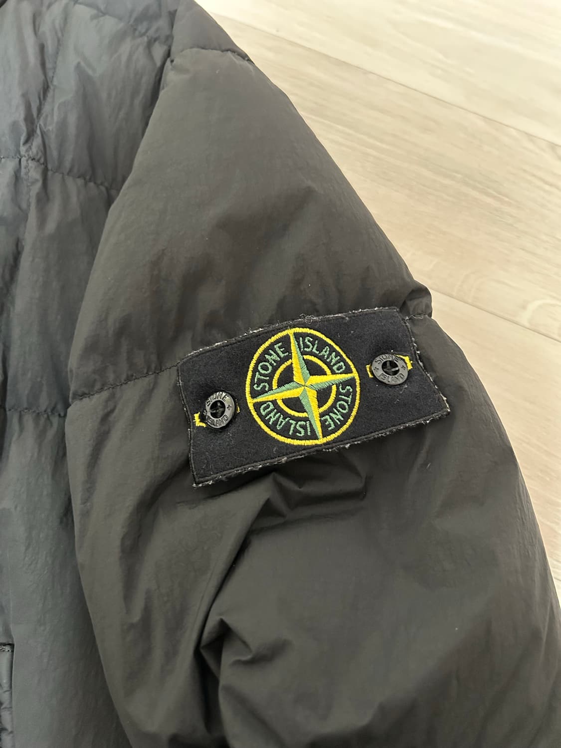 스톤아일랜드 크링클랩스 패딩 블랙 18 상품이미지9