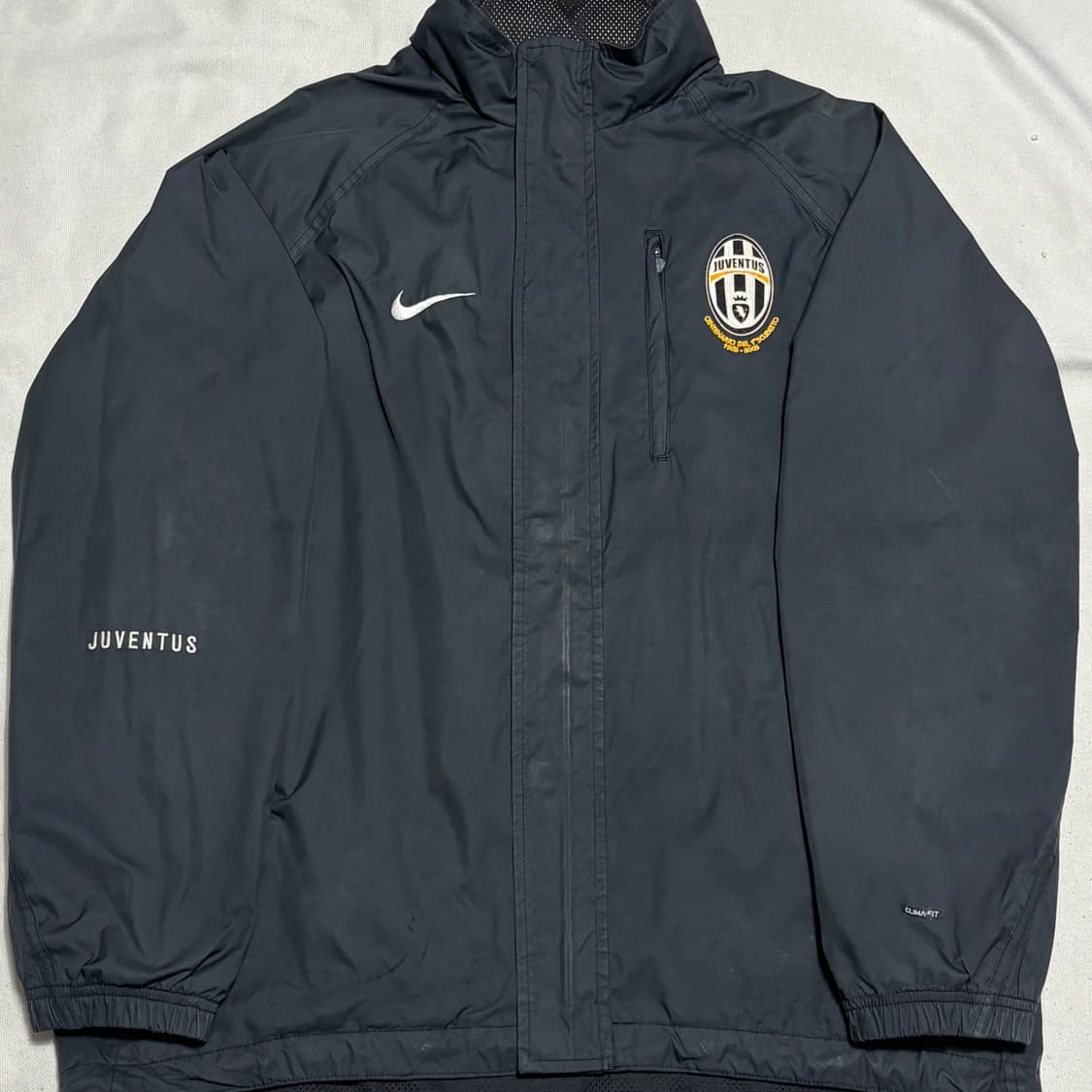 🫶🏻 나이키 클리마핏 유벤투스 2005 스쿠데토 내장후드 바람막이 상품이미지1