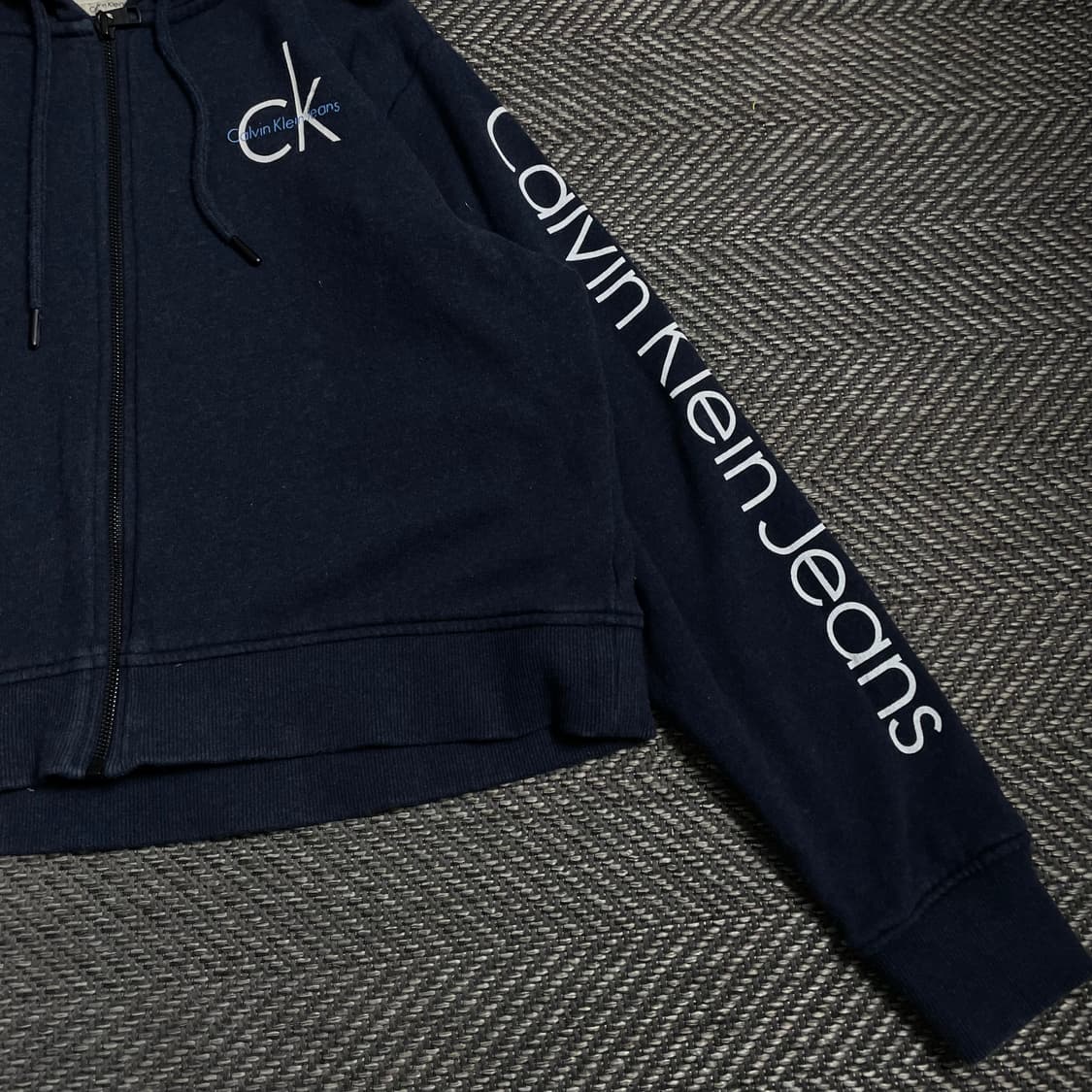 캘빈클라인 우먼스 스펠아웃 빅로고 후드집업 y 4793 상품이미지4