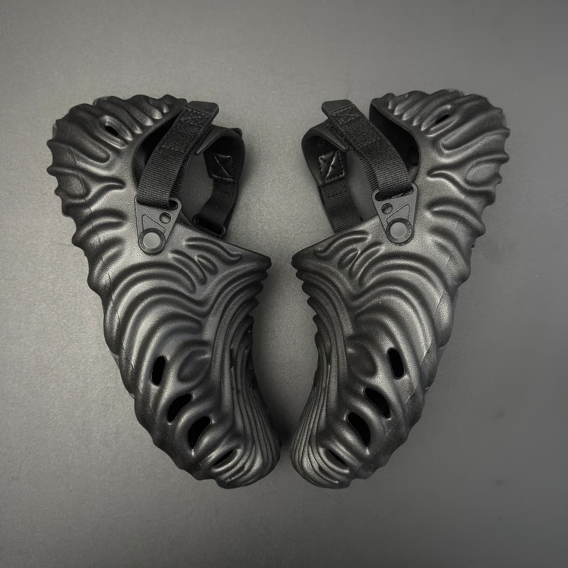 크록스 X 살레헤 벰버리 폴렉스 클로그 상품이미지5