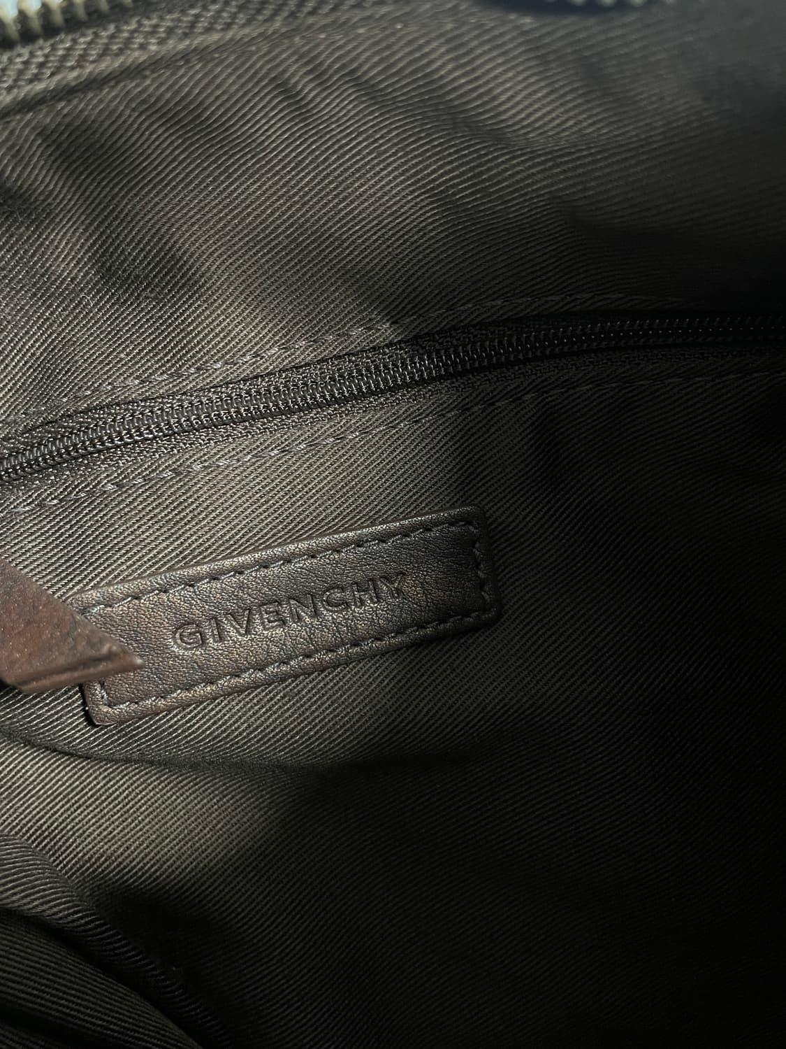 지방시 호보백 상품이미지9