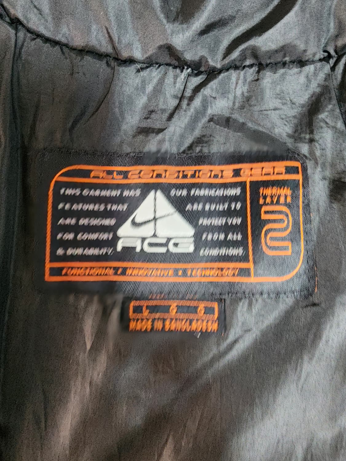 나이키 ACG  블랙 패딩 조끼 상품이미지6