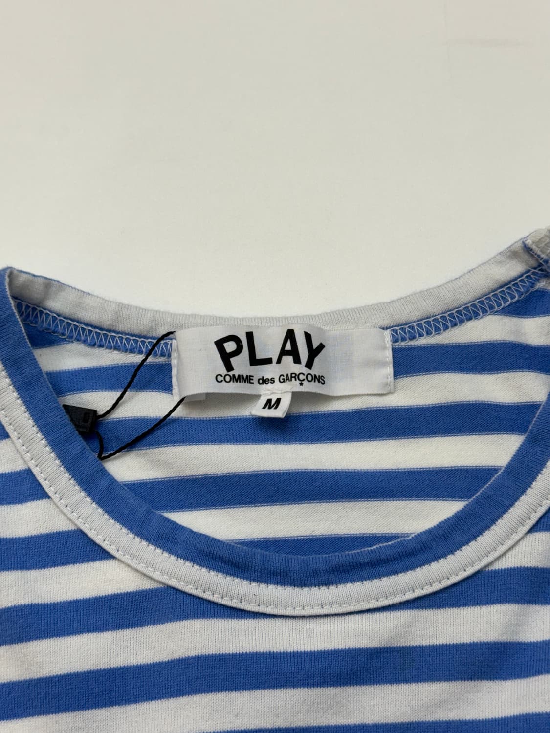 꼼데가르송 리틀레드하트로고 블루 화이트스트라이프 롱슬리브 상품이미지6