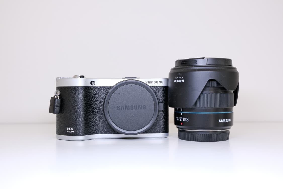 삼성 NX300M 미러리스 디지털 카메라 상품이미지1