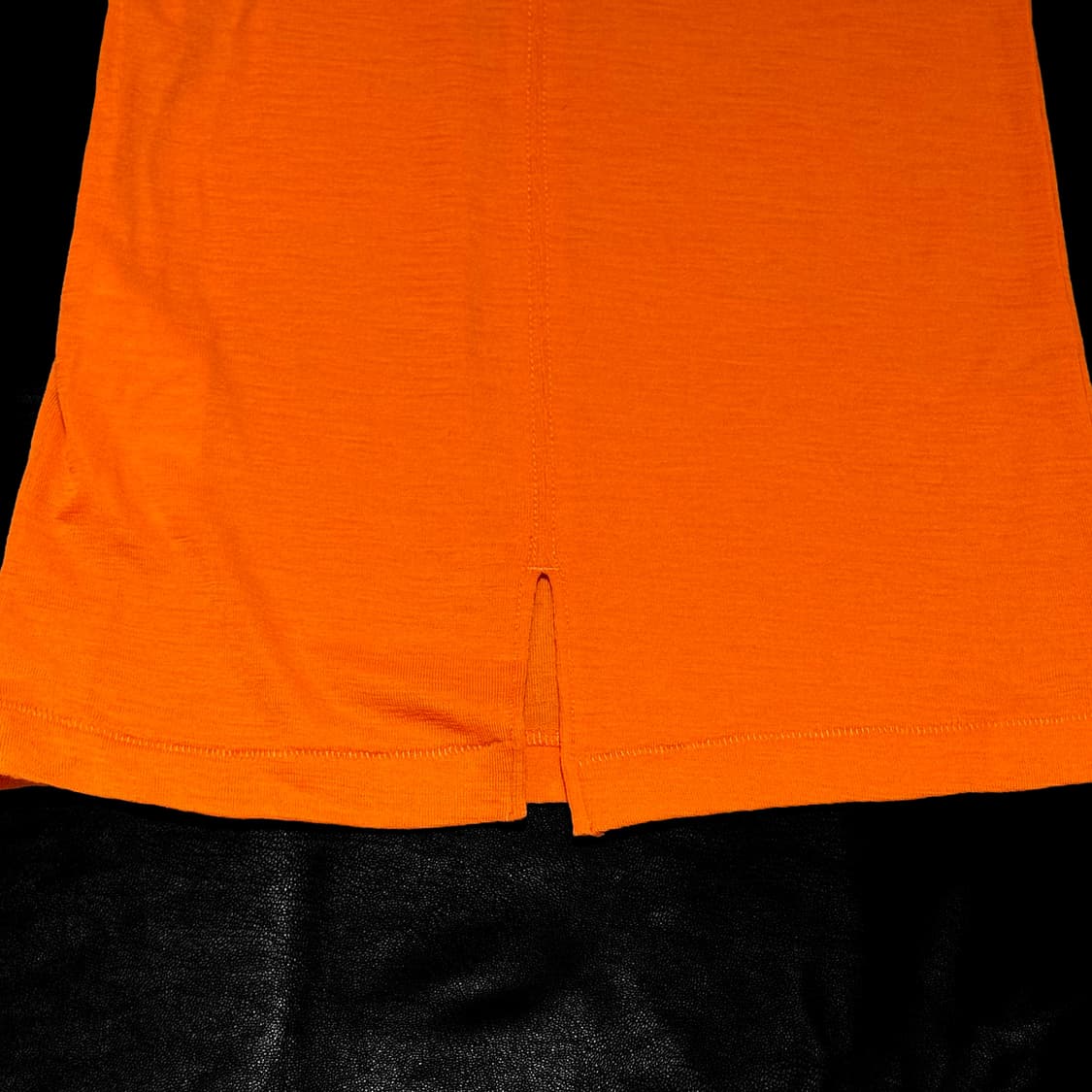 렉토 오버레이 로고 터틀넥 탑 상품이미지4