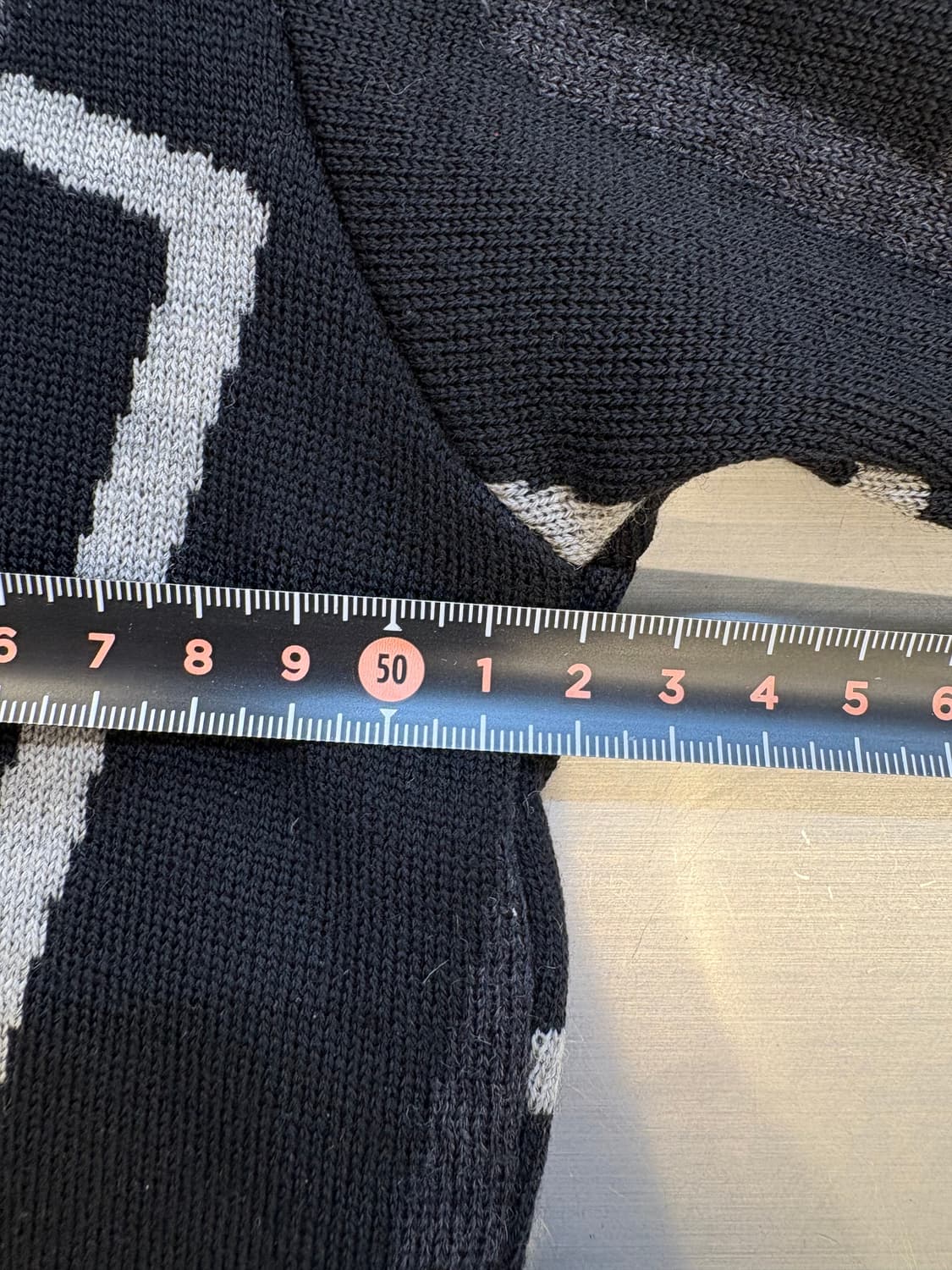 펜디 아브스트랙트 패턴 브이넥 니트 상품이미지6