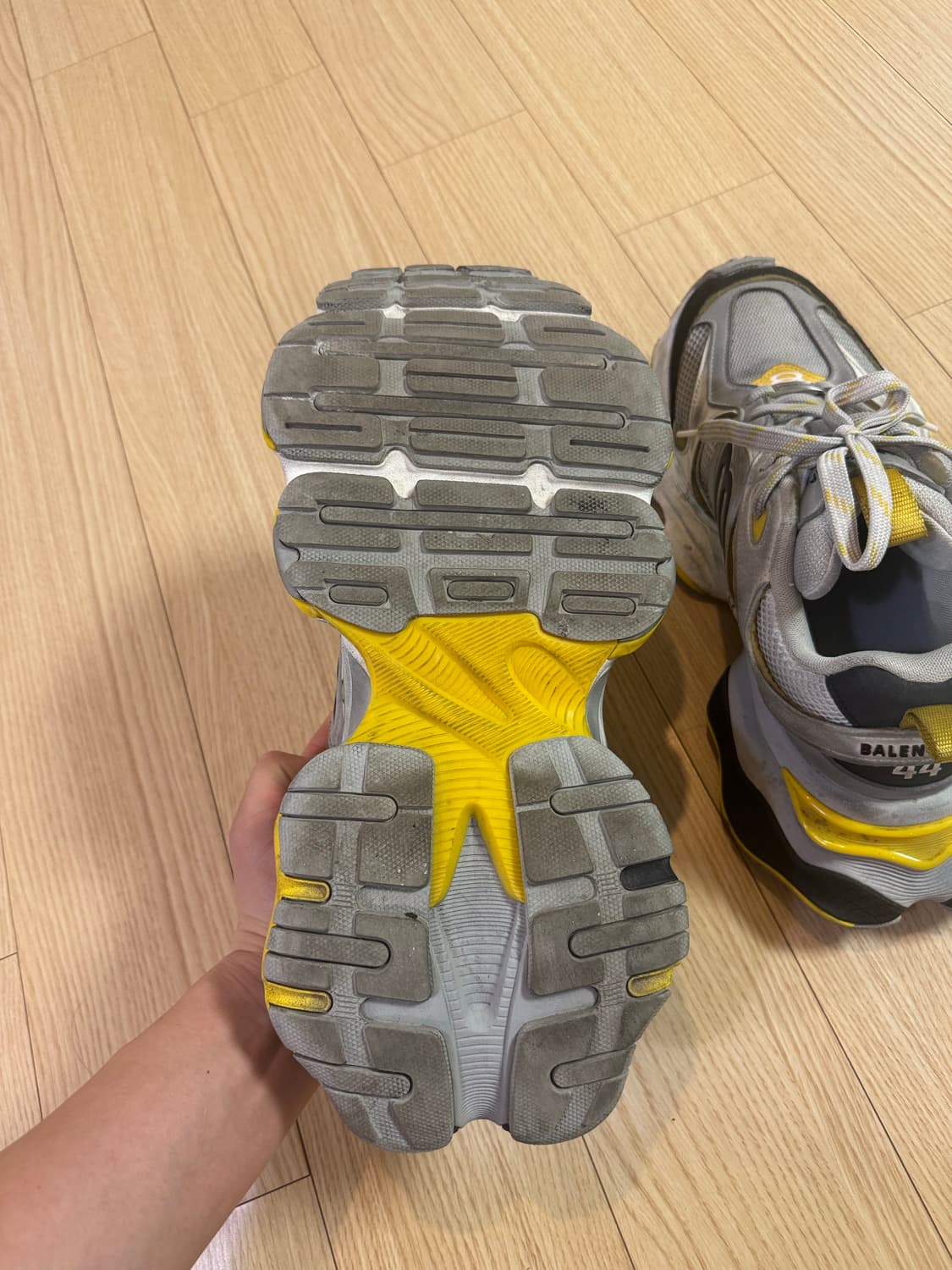 발렌시아가 카고 스니커즈 런웨이OG 상품이미지4