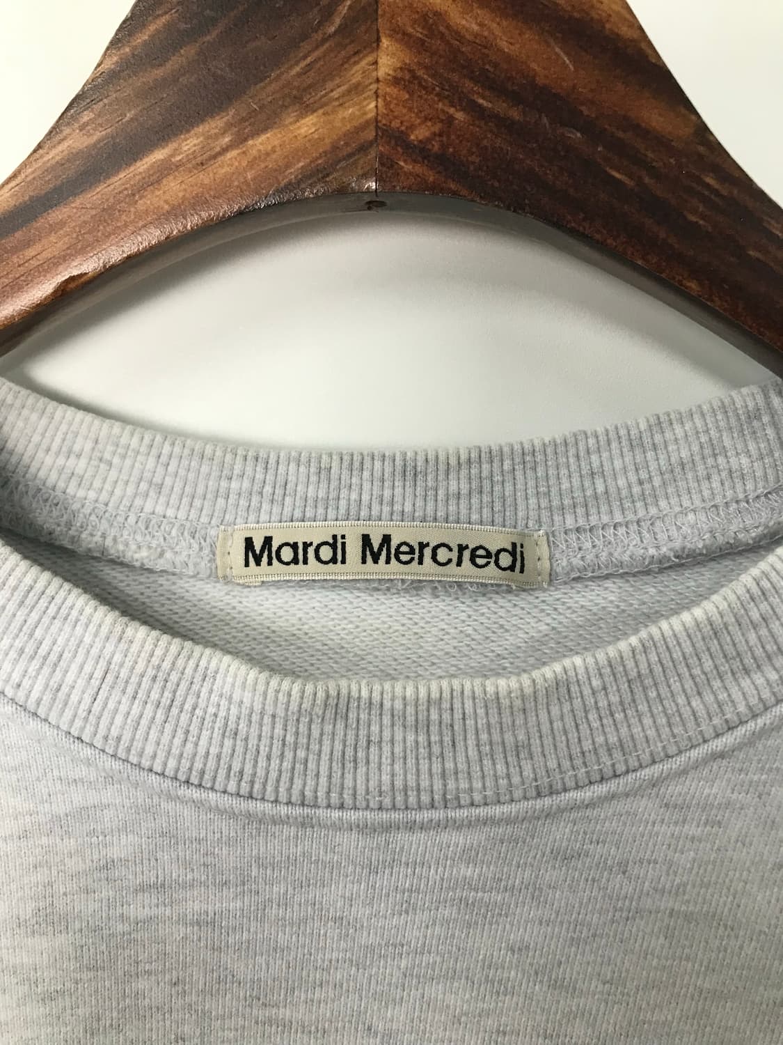 마르디 메크르디 빅로고 백메란지 맨투맨 상품이미지5