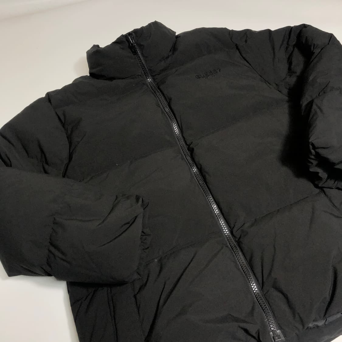 게스 덕다운 숏패딩 L 상품이미지5