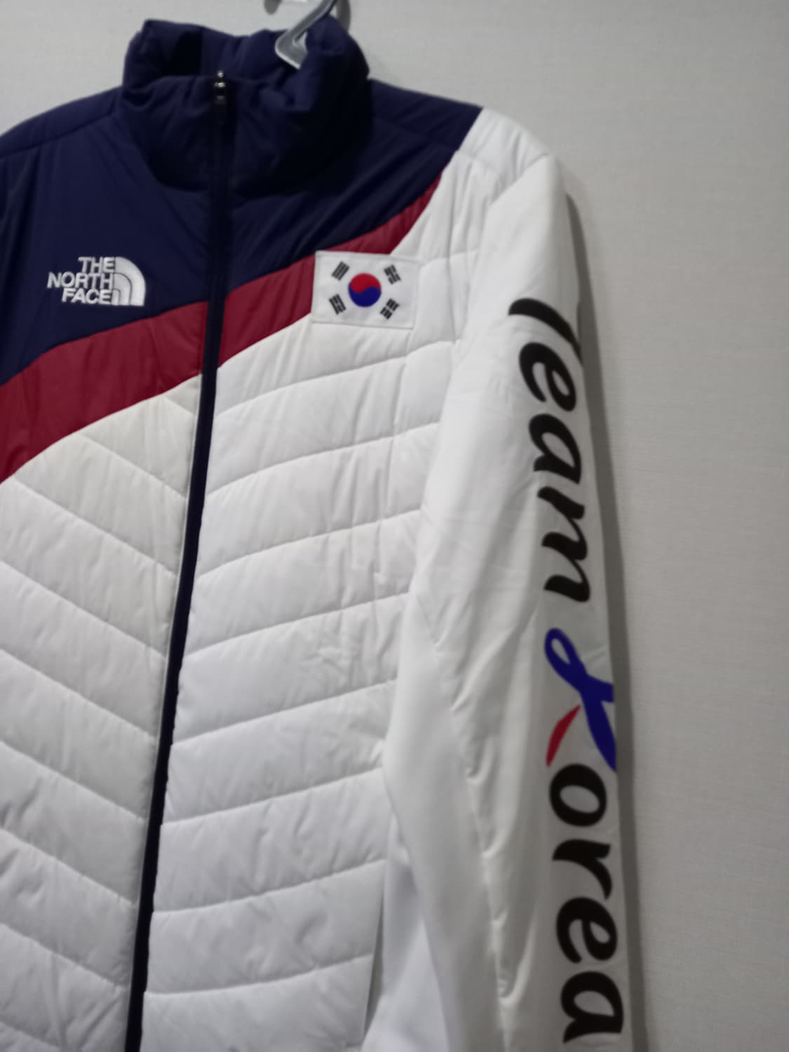 새상품급 노스페이스 평창올림픽 팀코리아 패딩 100/L 상품이미지2