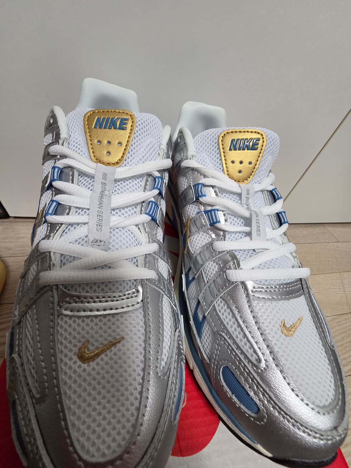 나이키 P6000 스니커즈 실버스카이 275 상품이미지1