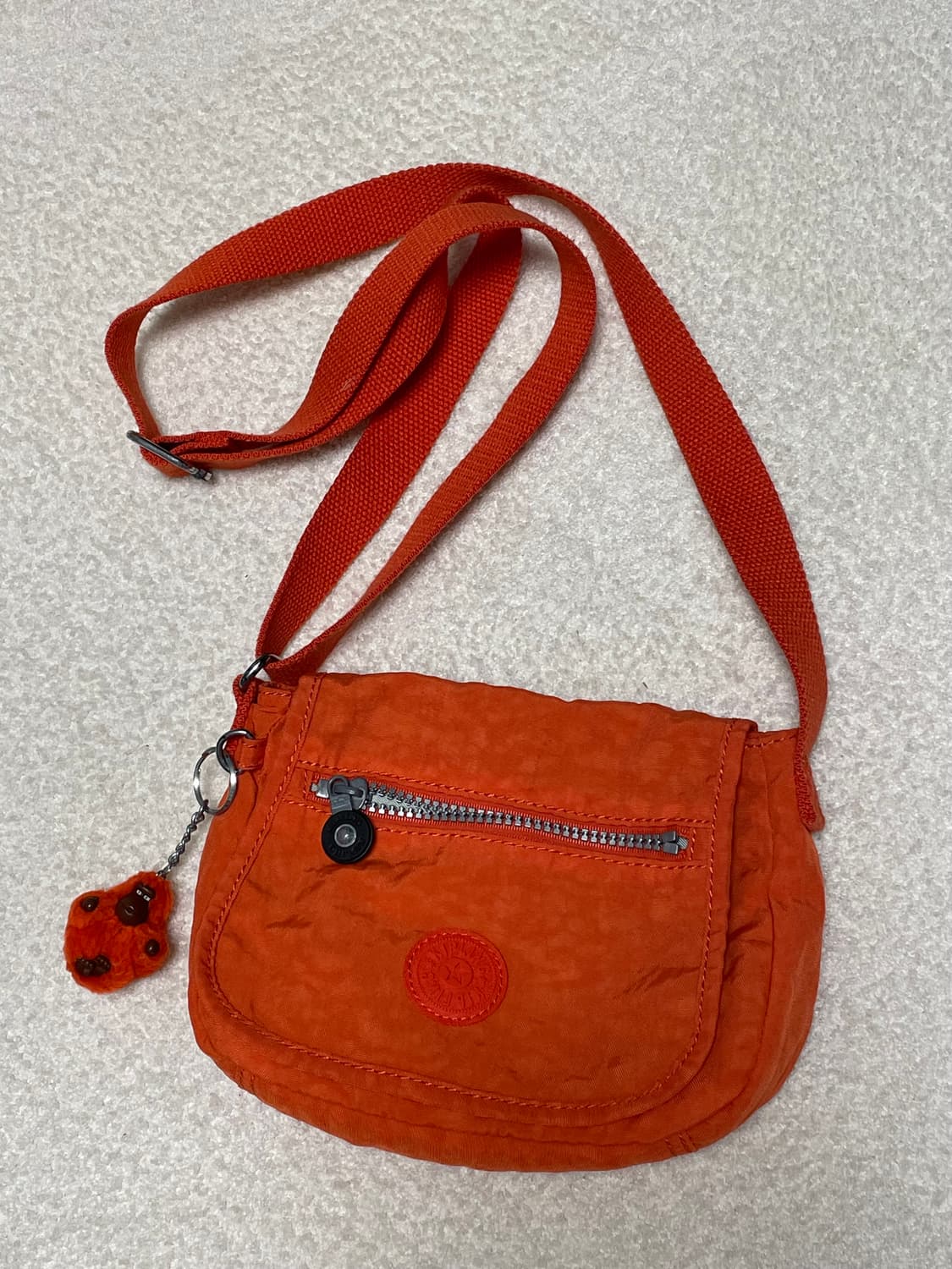 📍키플링 오렌지 크로스백 상품이미지1