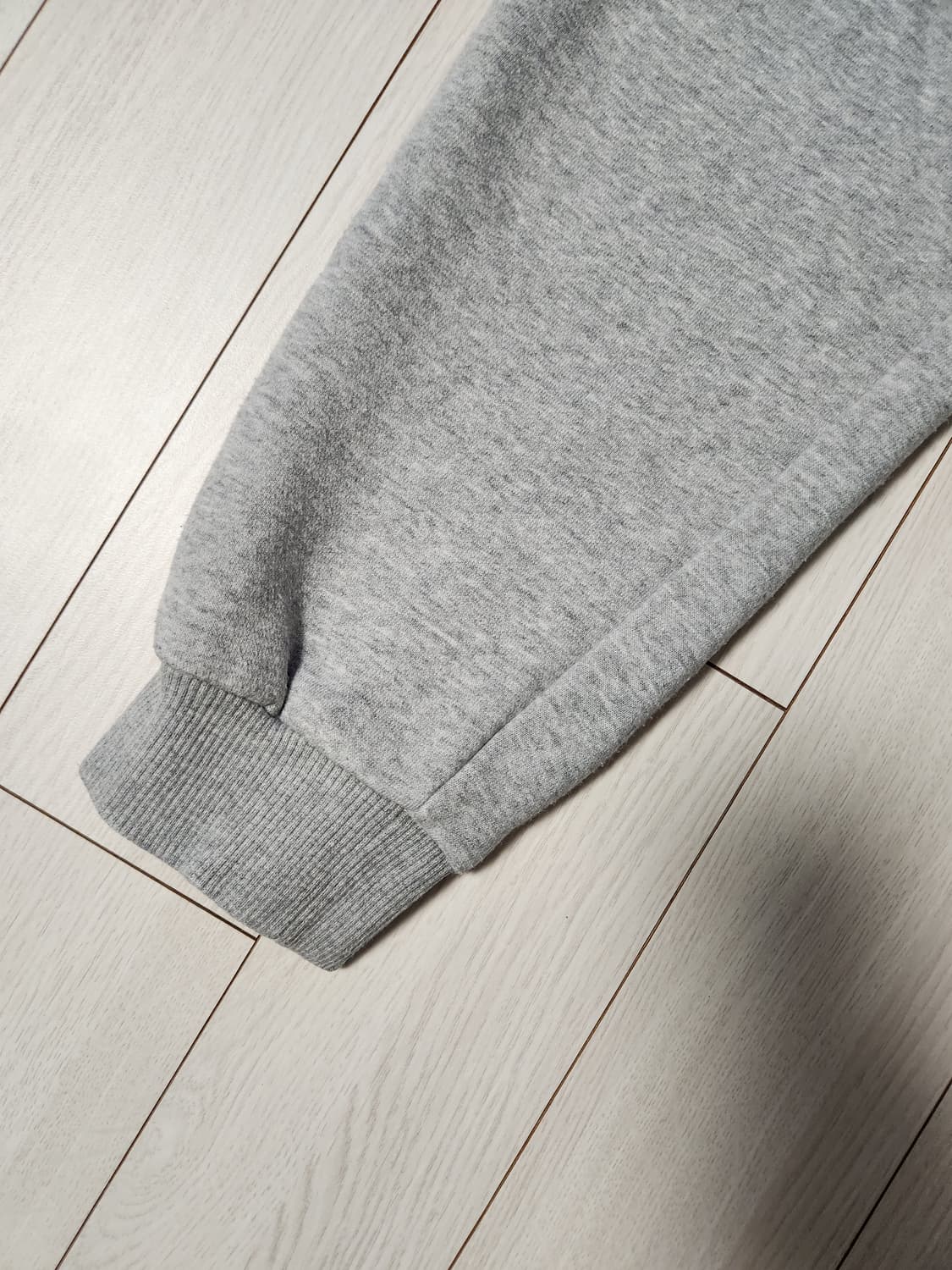 뉴발란스 기모 여성 트레이닝 조거 팬츠 사이즈70(xs)

전체적으로 사 상품이미지7