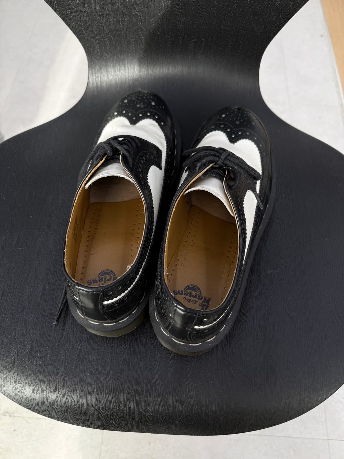 Dr.Martens wingtip loafer 상품이미지3