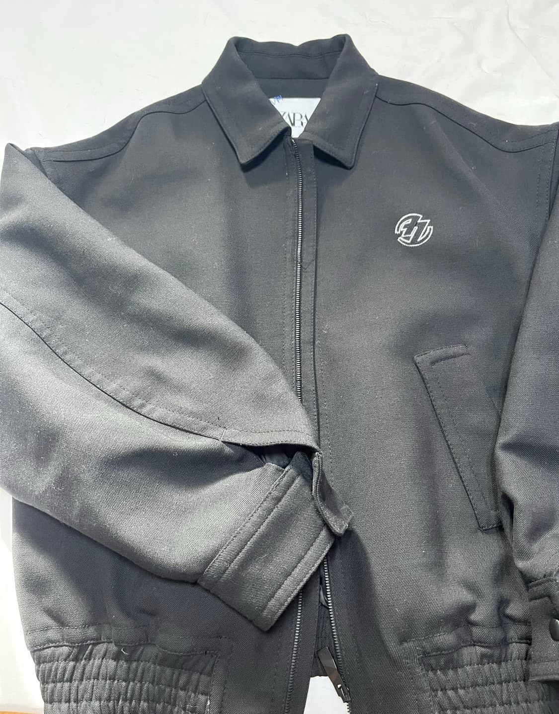 자라x아더에러 봄버자켓 상품이미지1