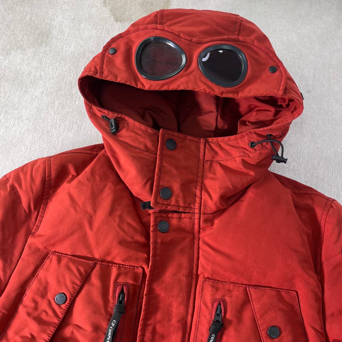 100 CP컴퍼니 14FW 고글 덕다운 패딩 상품이미지2