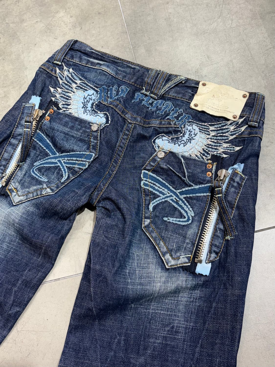 REDPEPPER 레드페퍼 블루 펑크 자수 데님팬츠 상품이미지2