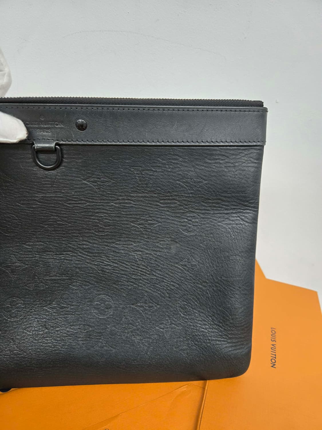 [보증서 정품] 루이비통 쉐도우 포쉐트 클러치백 상품이미지7