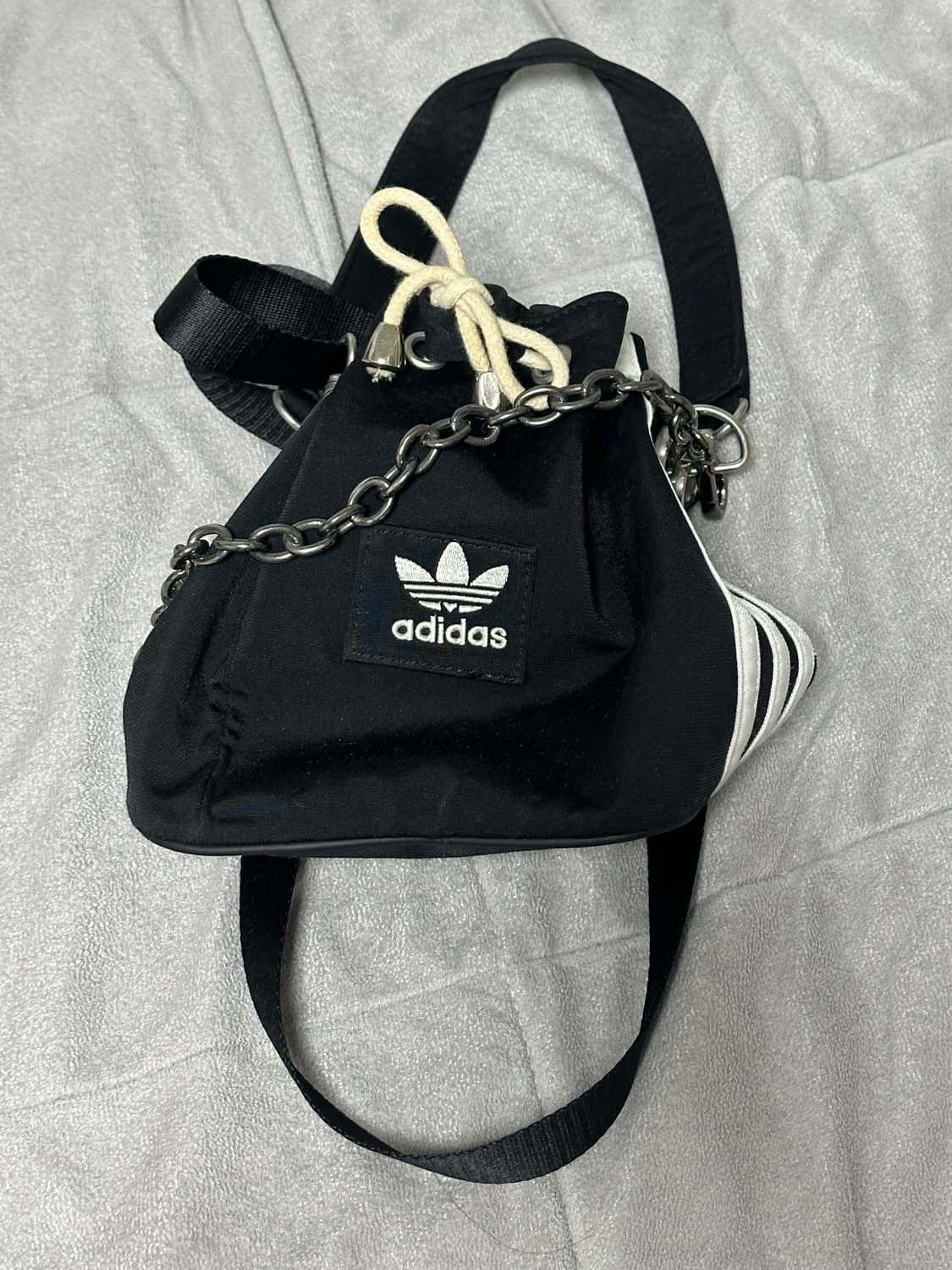 아디다스 복조리백 업사이클링가방 상품이미지1
