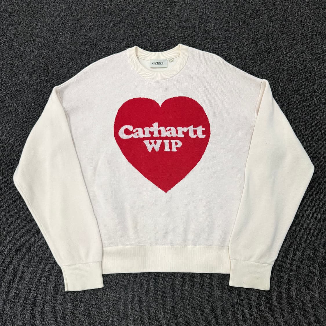 칼하트wip 하트로고 니트 상품이미지1
