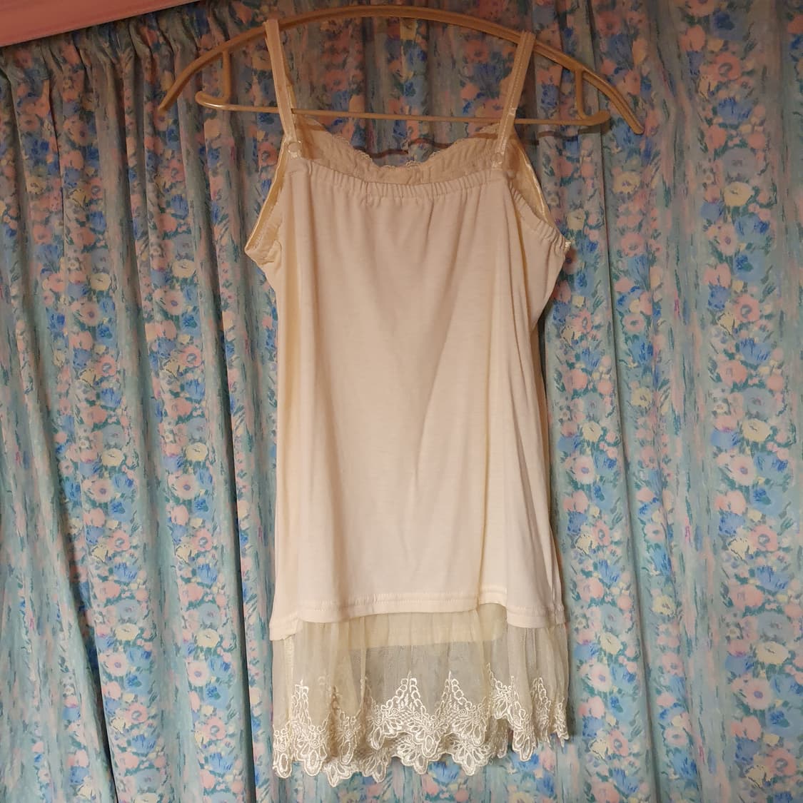 엑시즈팜 모리걸 큐빅 플라워 모티프 슬리브리스 나시 상품이미지3