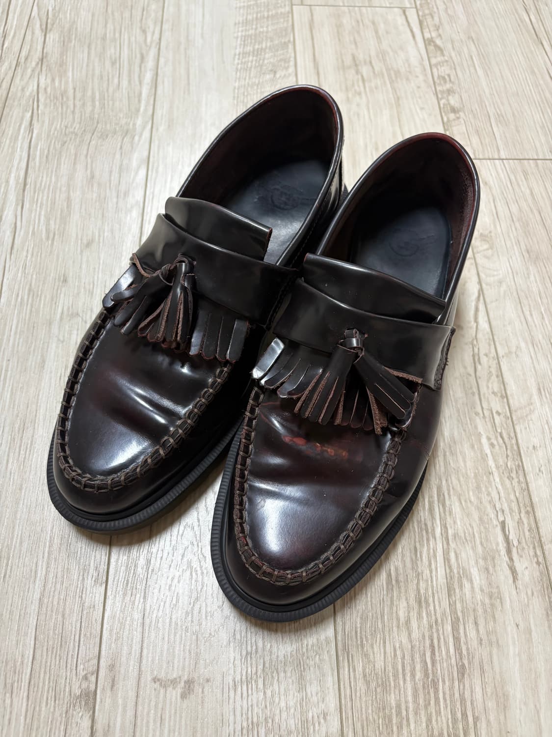 닥터마틴 아드리안 체리우드 280 상품이미지1