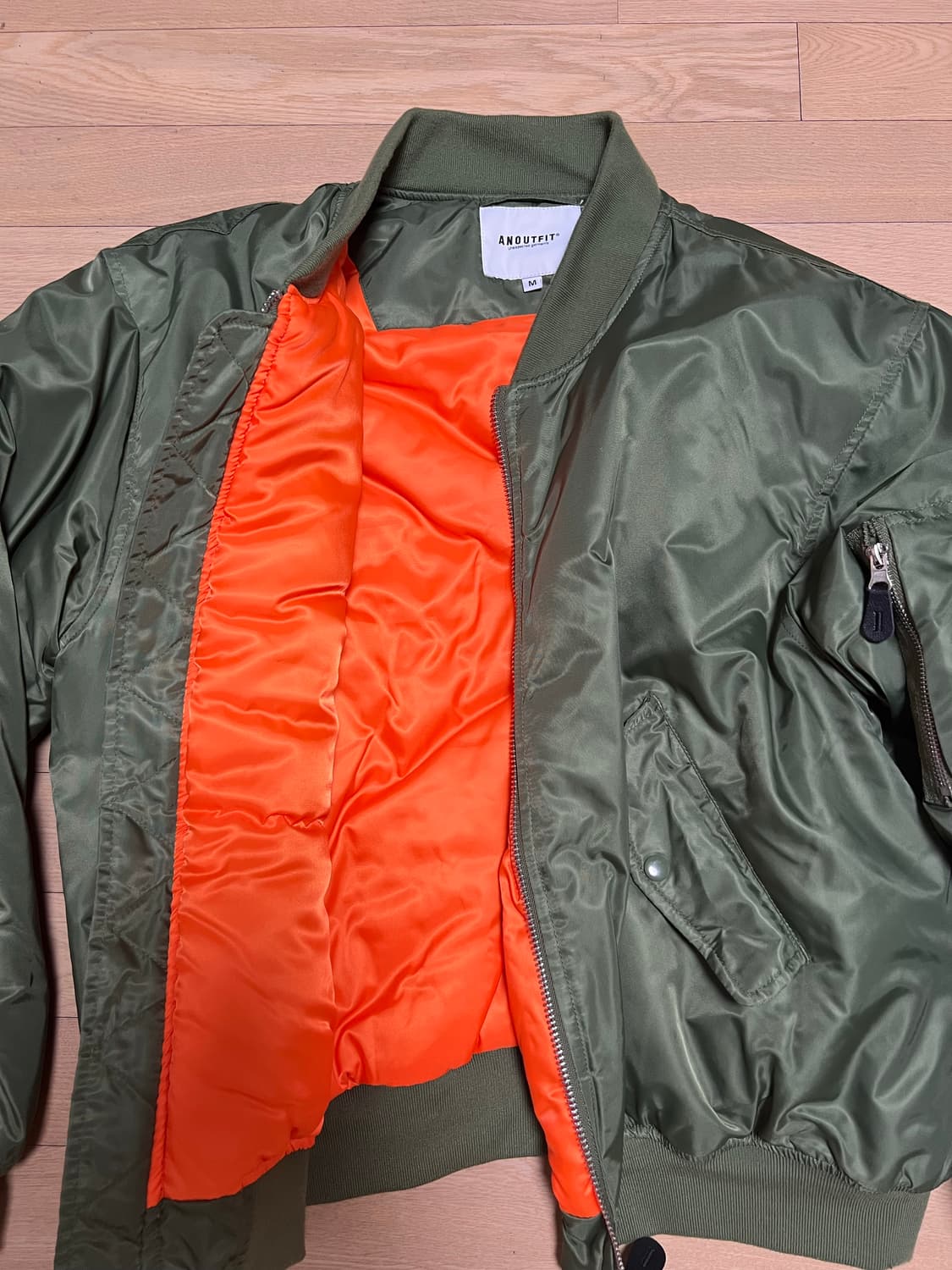 언아웃핏 ma1 상품이미지2