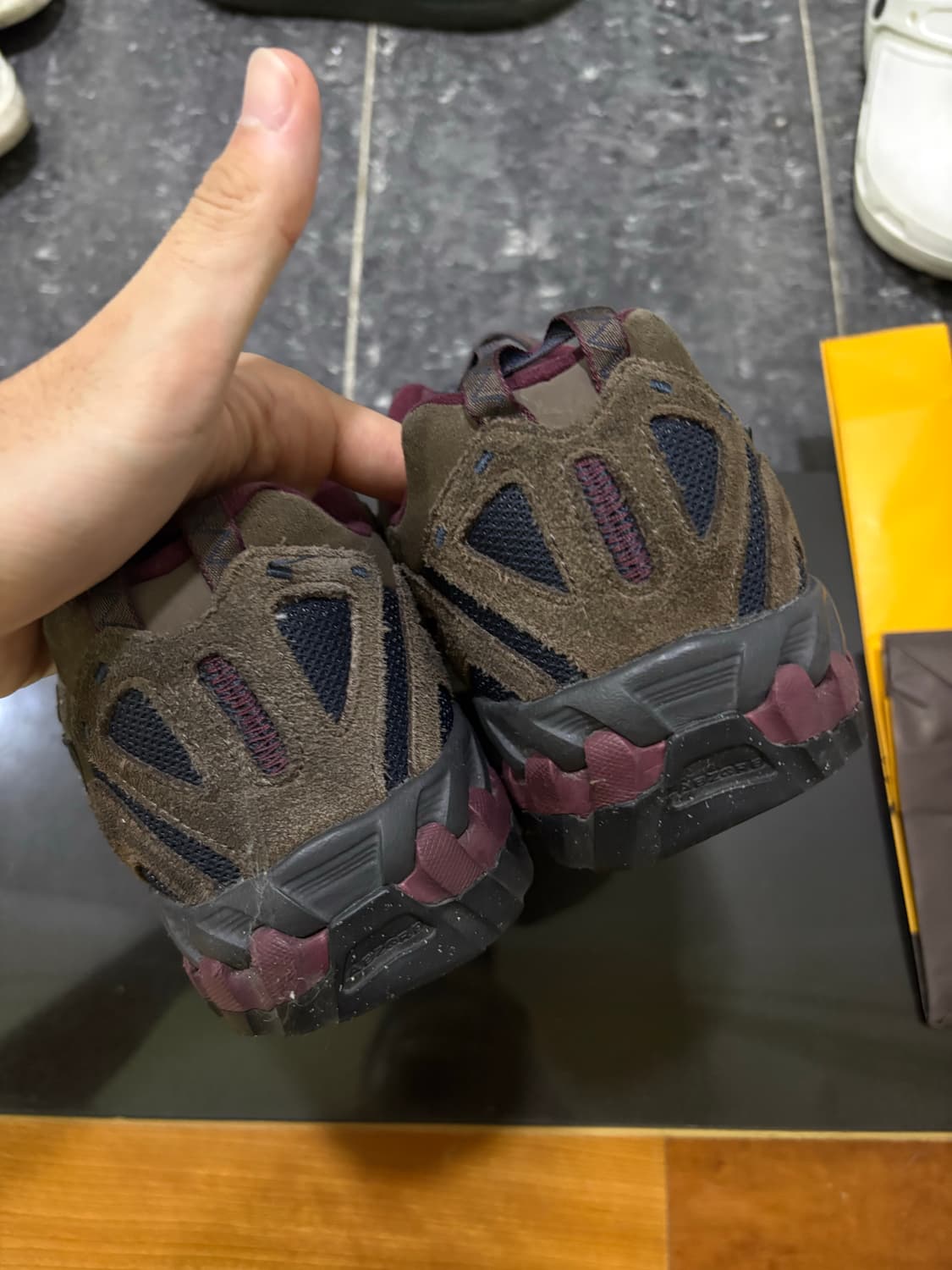 뉴발란스 ML610T 다크 머쉬룸 - D 스탠다드 상품이미지5