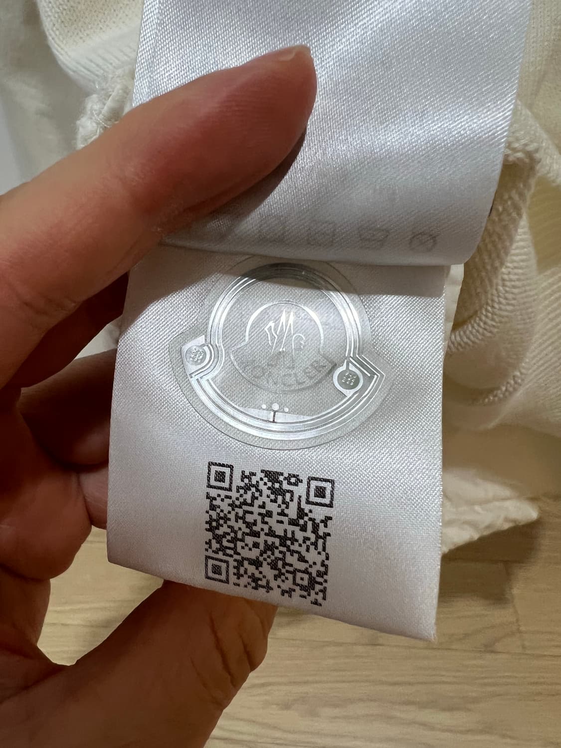 23fw 몽클레어 니트패딩 xl 상품이미지4